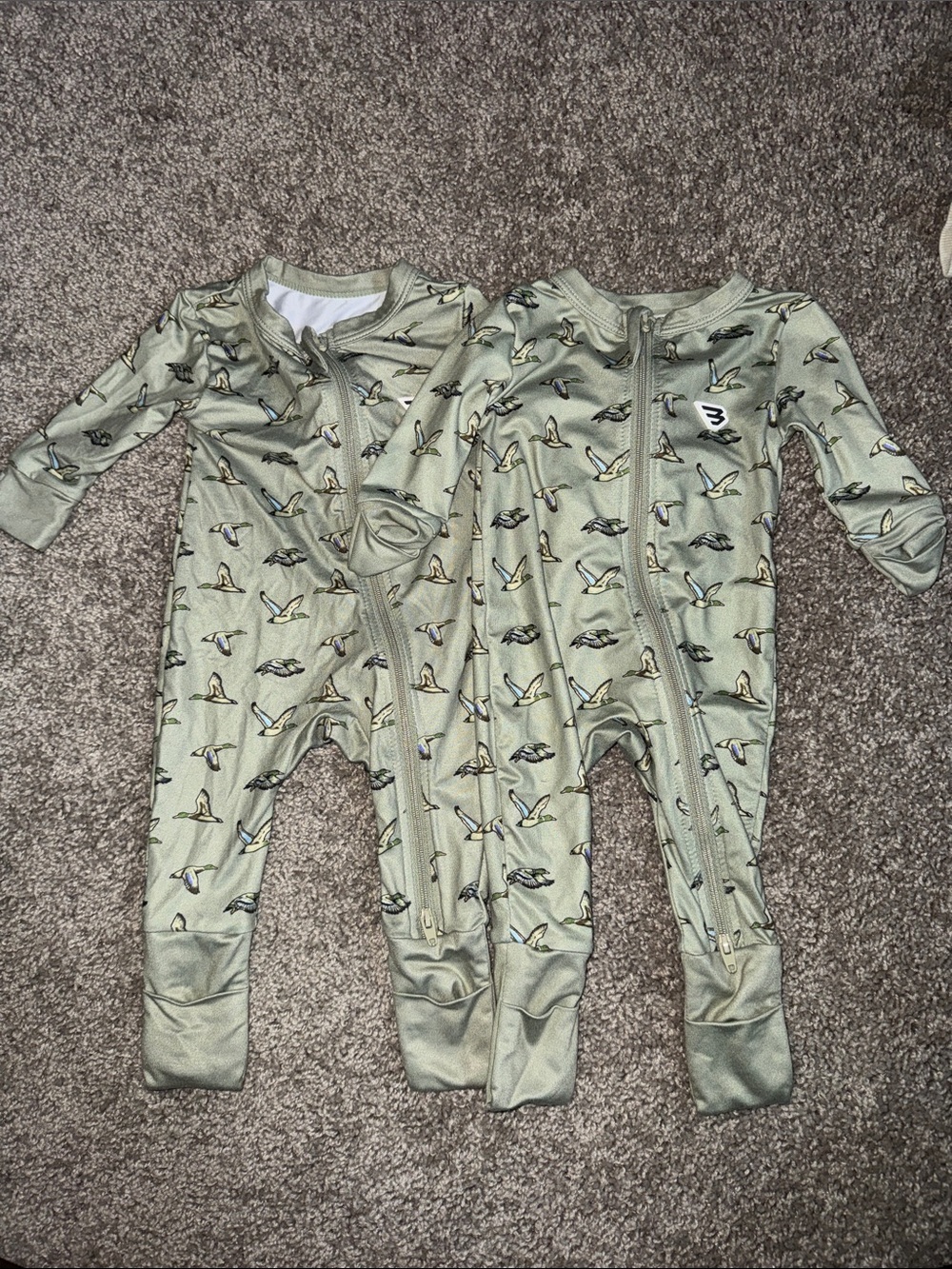 Burlebo baby Green Bird-Print One-Piece Pajama (2-Pack) NB